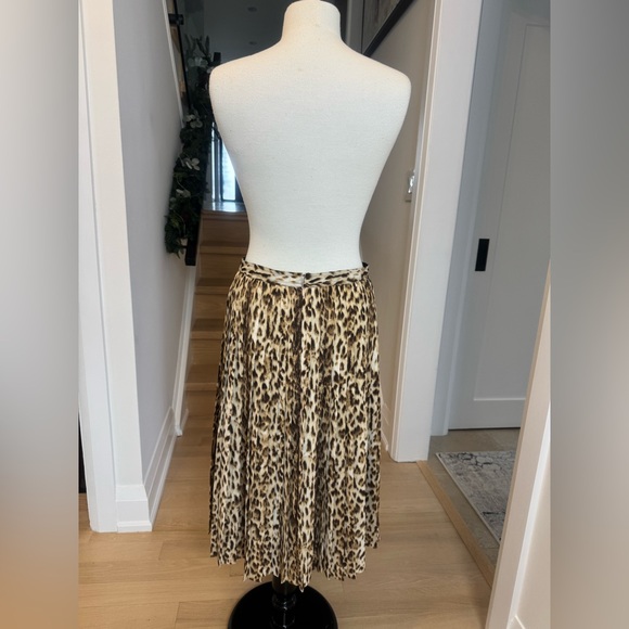 J.Crew Leopard Print Pleated Midi Skirt – Size 8 - Picture 5 of 10
